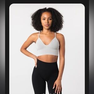 Alphalete • NWT Seamless Ribbed Bra Women's bra - oyster grey